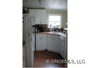 111 BLACK OAK COVE ROAD - Photo 3
