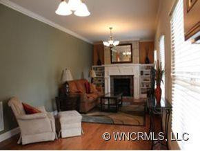 102 Wood Glen Court - Photo 2