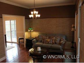 102 Wood Glen Court - Photo 5
