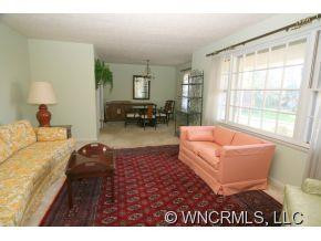 393 Wayside Lane - Photo 6