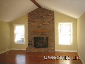 301 Melissa Way - Photo 3
