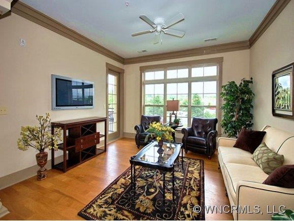 42 SCHENCK PARKWAY  #B09