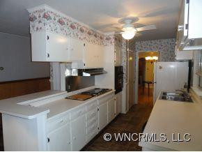 11 MANN ROAD - Photo 5