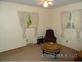 11 MANN ROAD - Photo 10