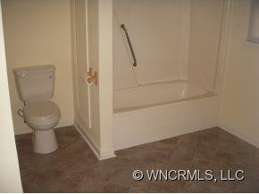 1202 Calton - Photo 6
