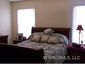 37 Jeffress - Photo 3