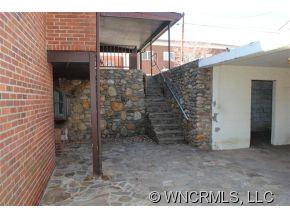 24 Spruce Street - Photo 11