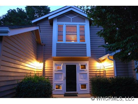 7 Laurel Place Drive