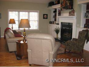 90 Cold Stream Way - Photo 2