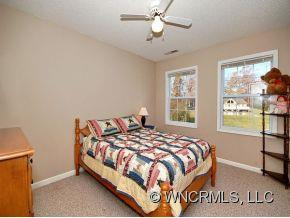 64 KNOLLVIEW DRIVE - Photo 8