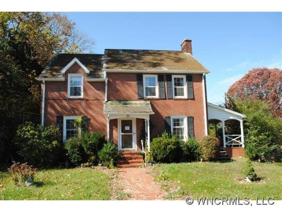 22 Mears Ave