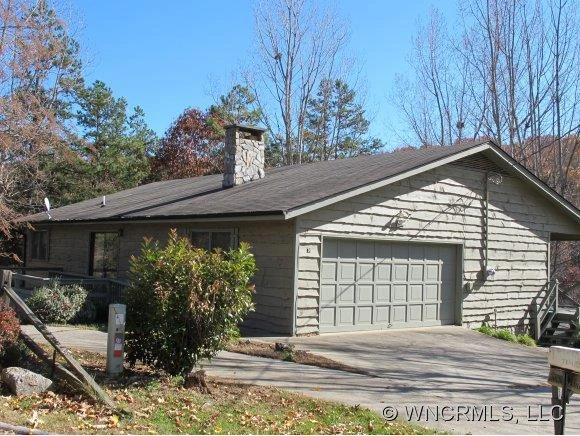 16 Royal Ridge