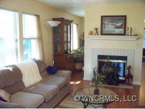906 Abbey Circle - Photo 5