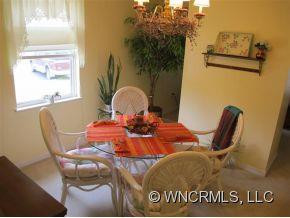 410 Carlyle Way - Photo 4