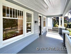 84 BUCHANAN AVENUE - Photo 2