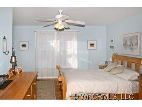 202 FARM VALLEY COURT - Photo 4