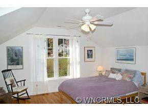 202 FARM VALLEY COURT - Photo 5