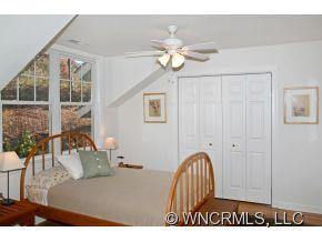 202 FARM VALLEY COURT - Photo 6