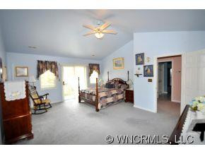 5 Squirrel Trail Court - Photo 8