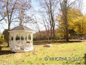 104 UNDERHILL RD - Photo 2