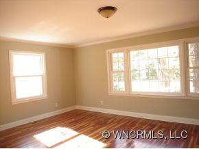 104 UNDERHILL RD - Photo 4