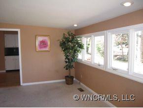 134 Underhill Road - Photo 2