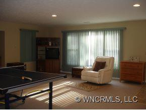 107 S Greenbriar Woods Road - Photo 10