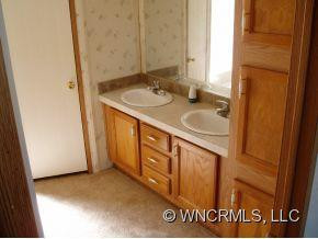 70 Lamonda Drive - Photo 7