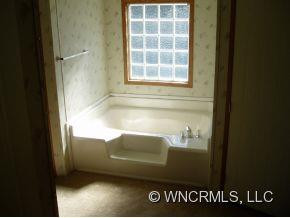 70 Lamonda Drive - Photo 8