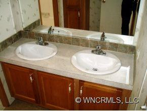 70 Lamonda Drive - Photo 9
