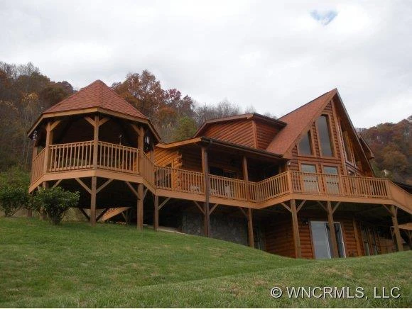 438 Sheep Pasture Rd.
