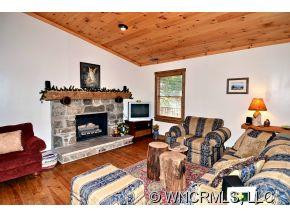 758 Red Maple Drive - Photo 3