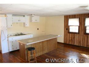 110 Morgan Street - Photo 2