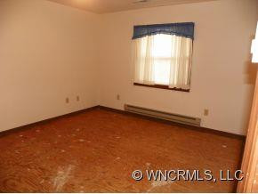 128 CLEARWATER DRIVE - Photo 8