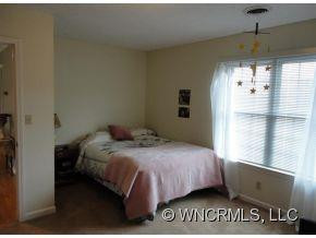 105 Bridlewood Trail - Photo 8