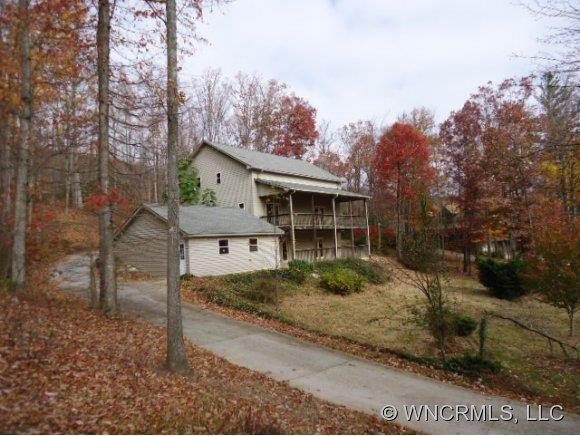 908 Whiteside Trail
