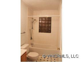 145 Georgia Avenue - Photo 15