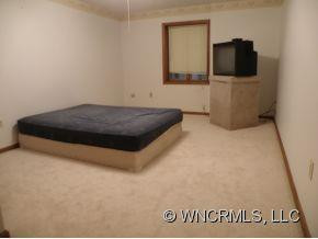 1 Woodmere Lane - Photo 10
