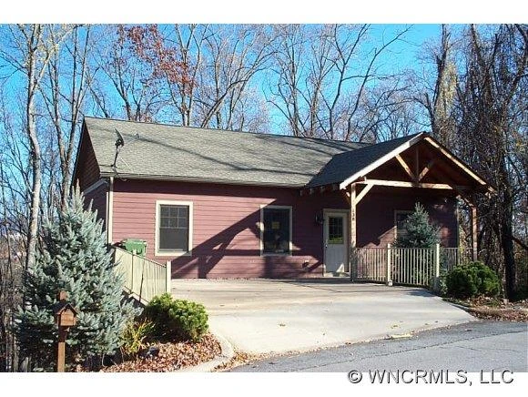 138 Riverview Dr