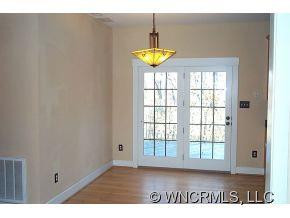 138 Riverview Dr - Photo 5