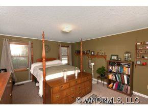 4 Sugarloaf Lane - Photo 13