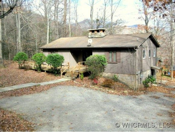 30 Friar Tuck Lane