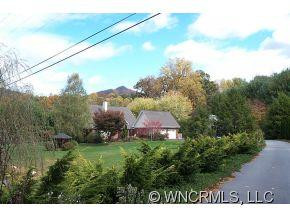 302 Rose Hill Rd - Photo 2