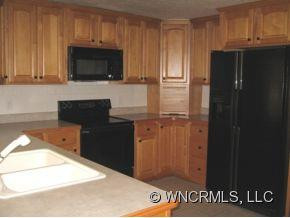 203 Regan Street - Photo 3