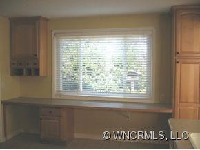 203 Regan Street - Photo 4