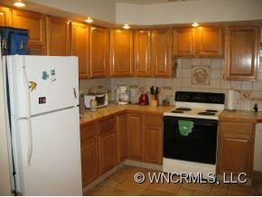 16 Waters Road - Photo 8