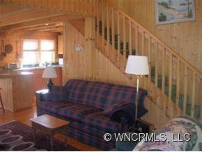 794 Valleyview Drive - Photo 2