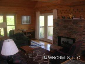 794 Valleyview Drive - Photo 3