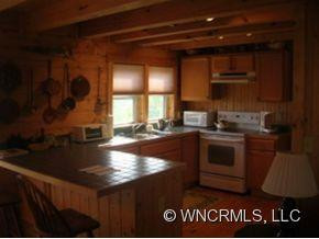 794 Valleyview Drive - Photo 4