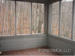 426 Manor Crest Lane - Photo 8